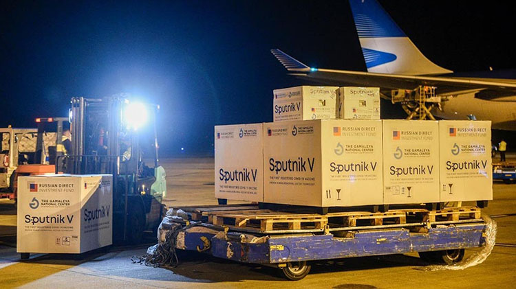 Lleg&oacute; otro vuelo con vacunas Sputnik V