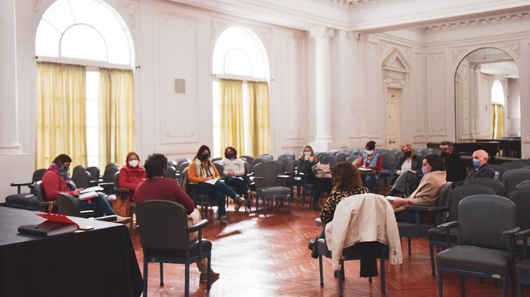 Nueva reuni&oacute;n con instituciones