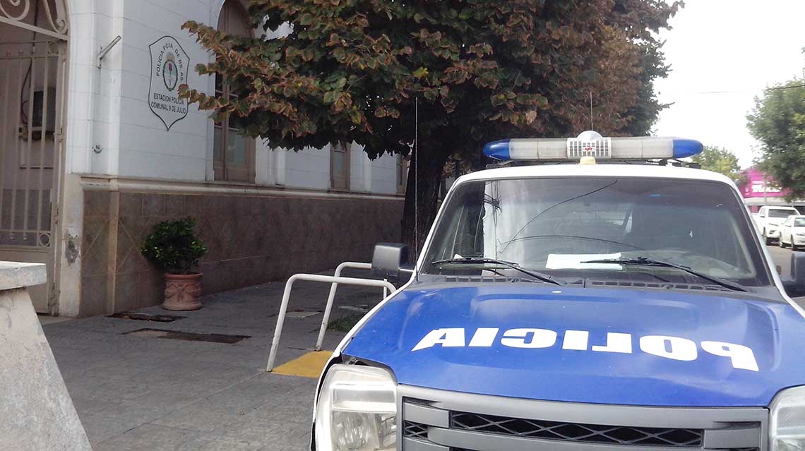 Robaron a mano armada