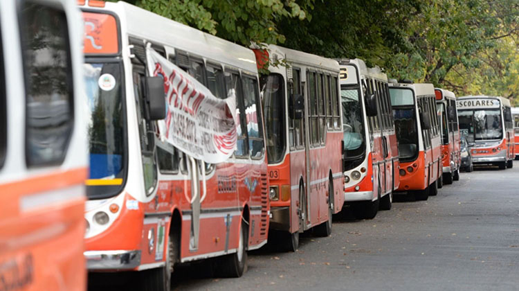 Requisitos para ayuda econ&oacute;mica