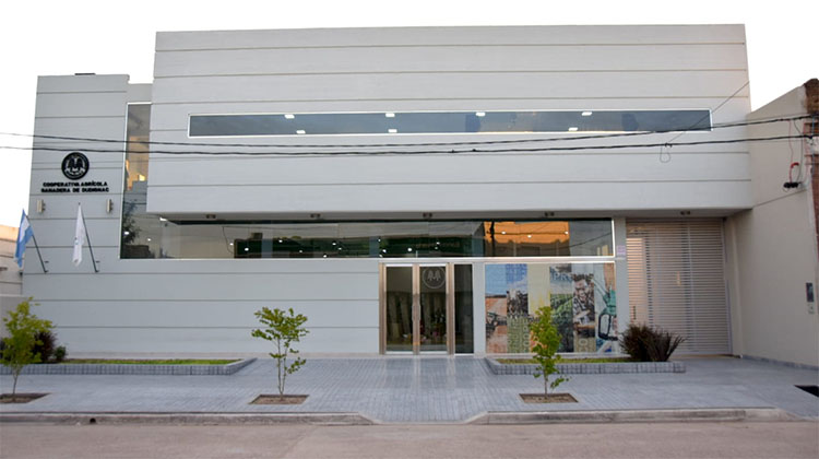 Cooperativa Agr&iacute;cola y Ganadera de Dudignac inaugur&oacute; nueva sede