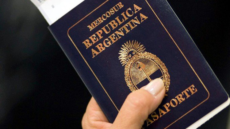 Aument&oacute; el pasaporte argentino 