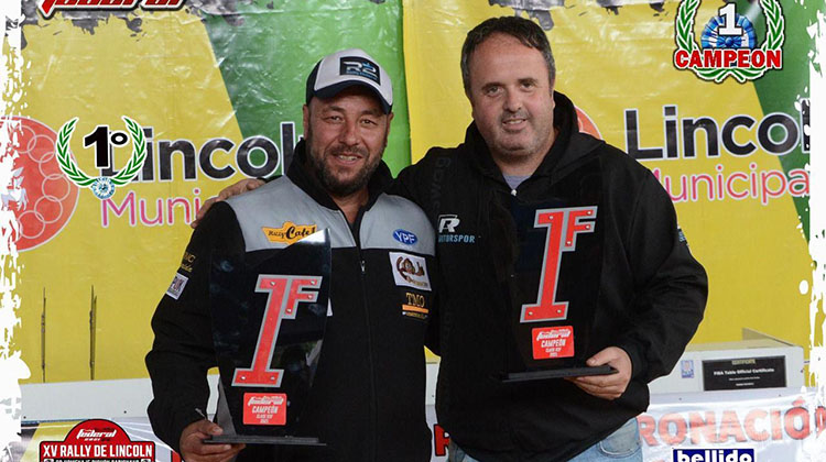 Campe&oacute;n en Rally Federal