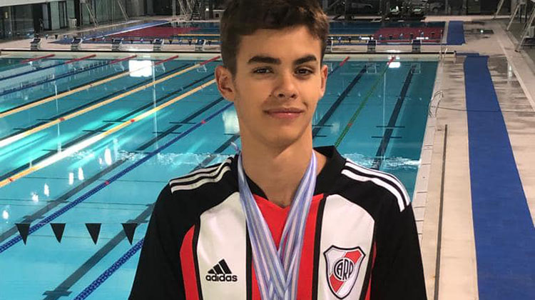 ​Theo Gonzalo es Campe&oacute;n Nacional de 50 metros libres