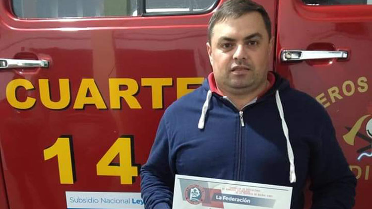 ​Juntos UCR propone distinguir a Segundo Oscar Auza