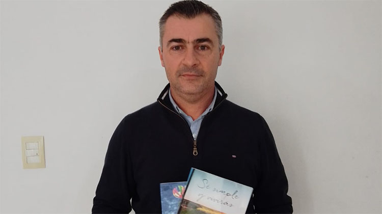 ​Charla del escritor Cristian Ferrari