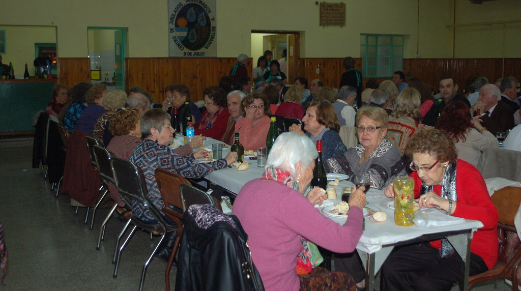 ​Cena en conmemoración por el Día del Jubilado