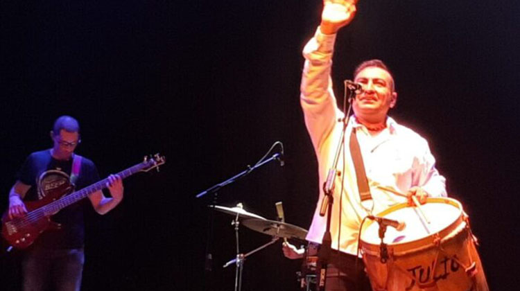 Dennehy: Se presenta Julio Robles