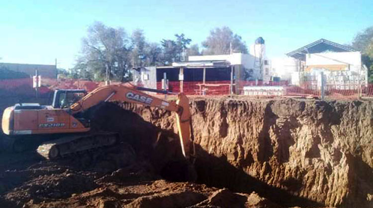 Comenz&oacute; la obra de la nueva cisterna de agua potable