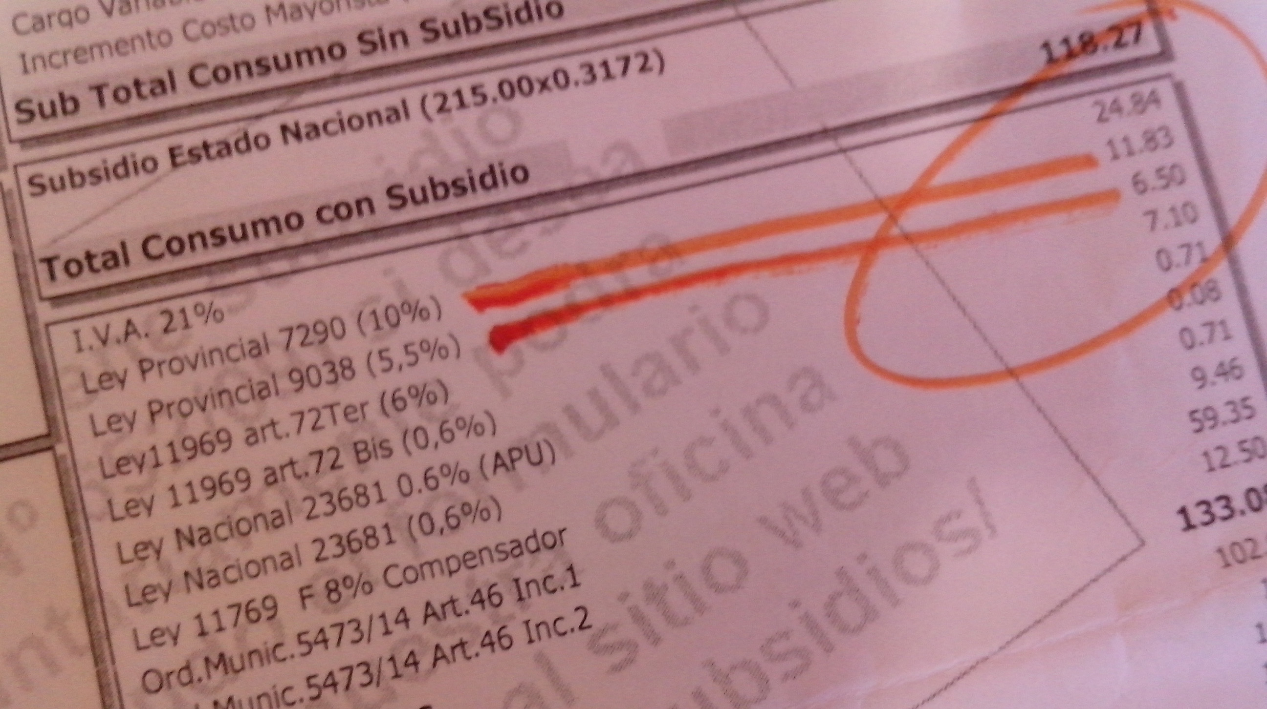 Eliminar&iacute;an leyes caducas en factura de luz