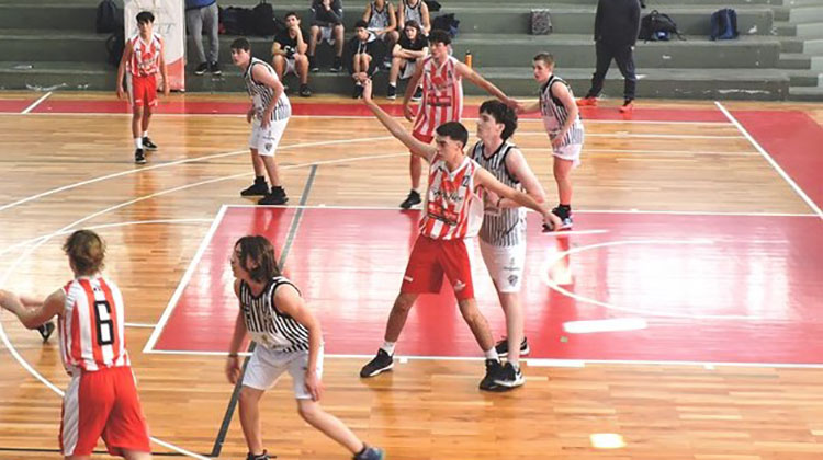 Nuevos triunfos del Club Atl&eacute;tico en el Torneo de B&aacute;squetbol