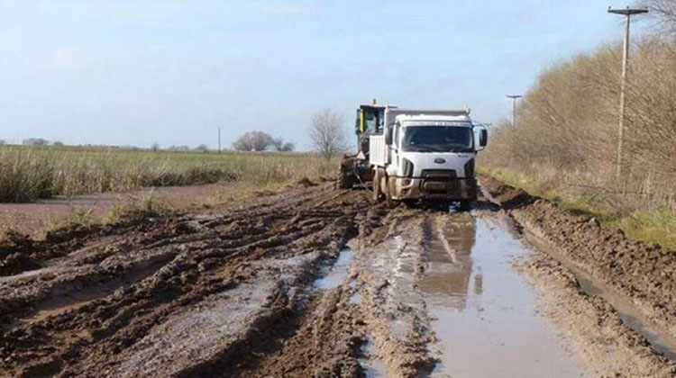 Caminos rurales: el 75% de los productores bonaerenses no est&aacute; conforme con su estado