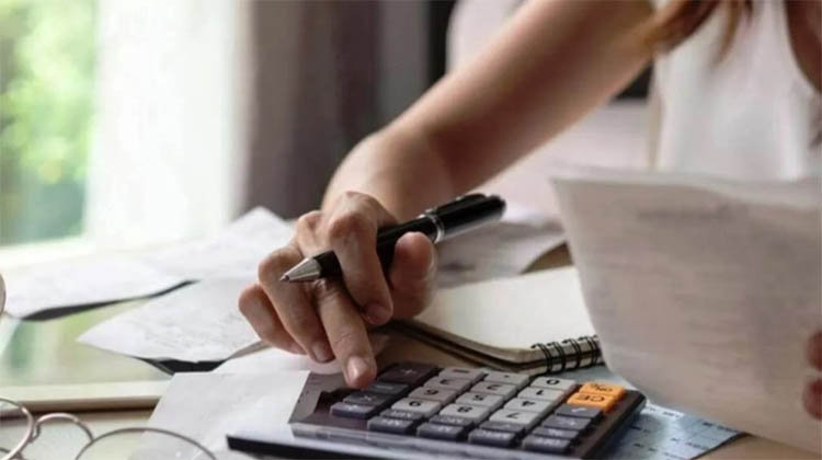 Extienden el plazo para la recategorizaci&oacute;n y el pago del monotributo de julio