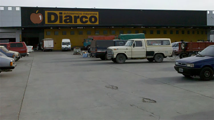 Se investigan da&ntilde;os en supermercado
