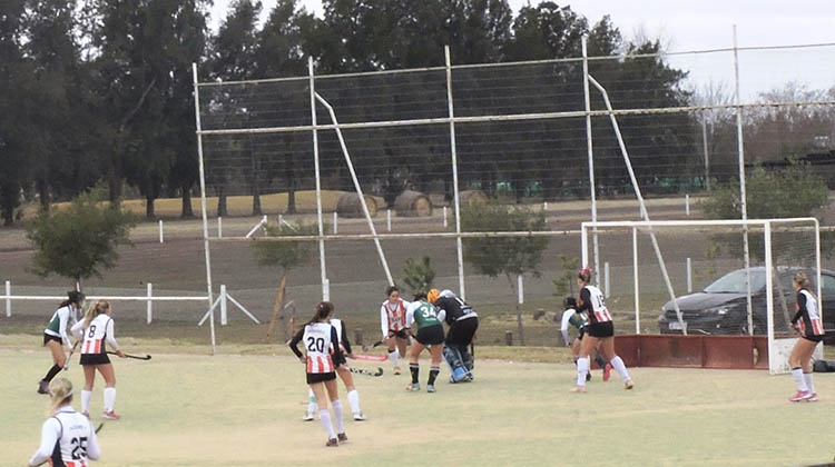 Jornada casi perfecta del Hockey de Atl&eacute;tico sobre Sarmiento