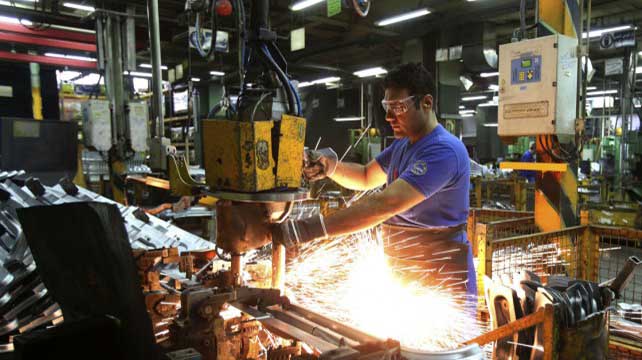 Cay&oacute; un 5,2 % la producci&oacute;n de las pymes 