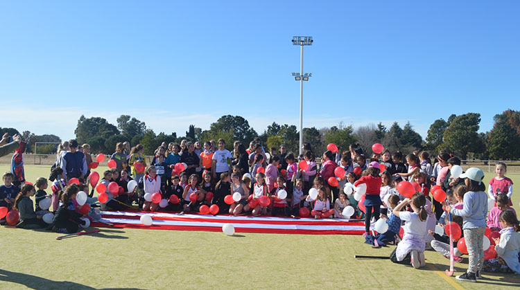 ​Atl&eacute;tico: Encuentro de la Escuela de Hockey