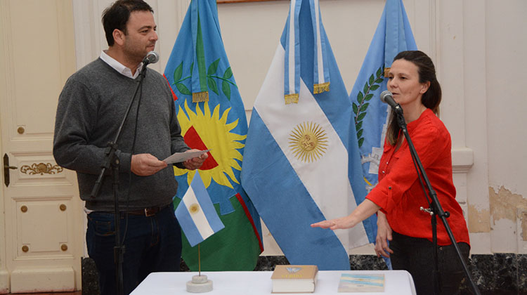 ​Barroso tom&oacute; juramento a la nueva jefa de gabinete