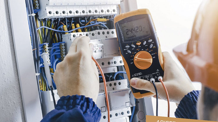 ​Quiroga: Curso de electricidad