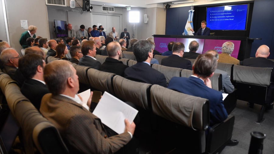 Massa anunci&oacute; un d&oacute;lar a 200 pesos para las exportaciones de granos