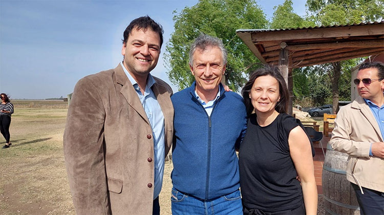 Barroso particip&oacute; de la Cumbre Pro de la Cuarta con Macri