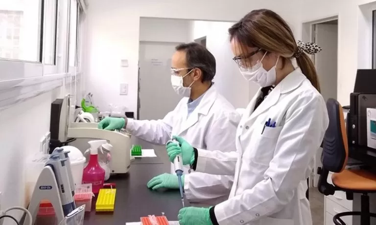 Cient&iacute;ficos argentinos investigan la cura del c&aacute;ncer a trav&eacute;s de una vacuna