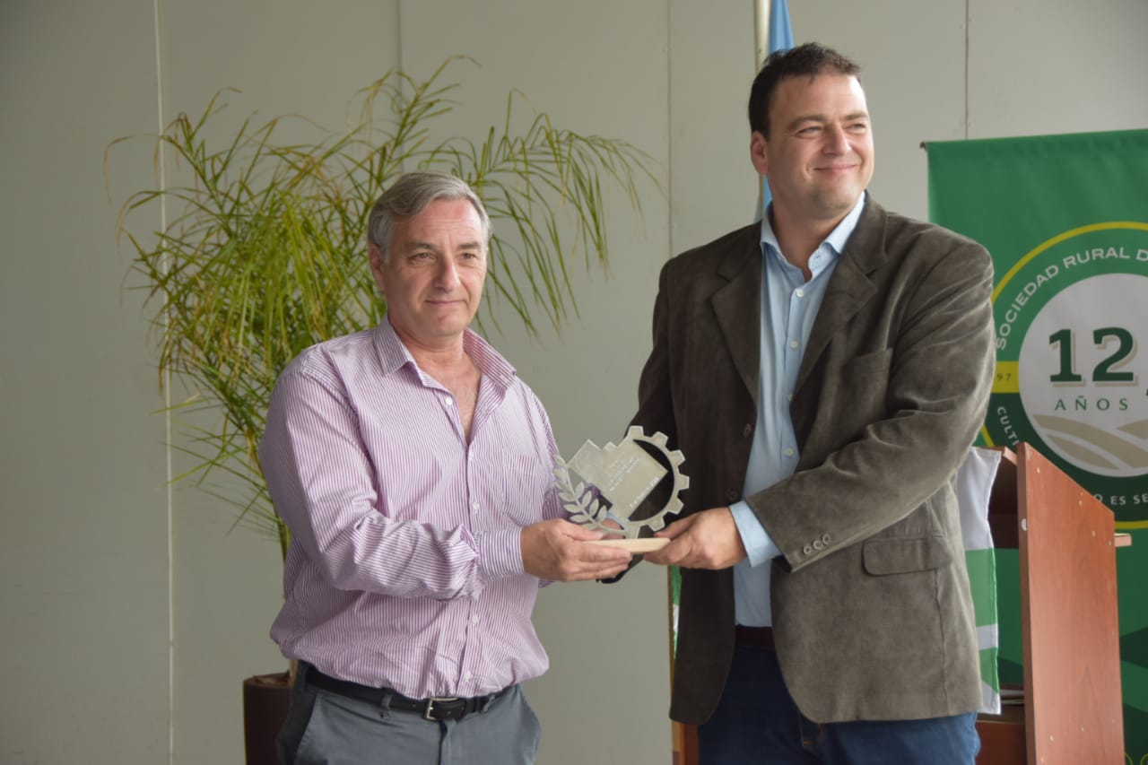 ​Barroso dej&oacute; un profundo reconocimiento a la dirigencia y a los productores