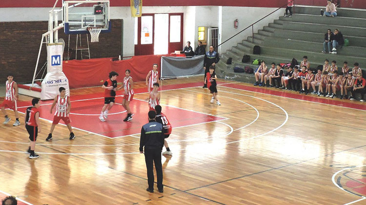 Campeonato de B&aacute;squetbol