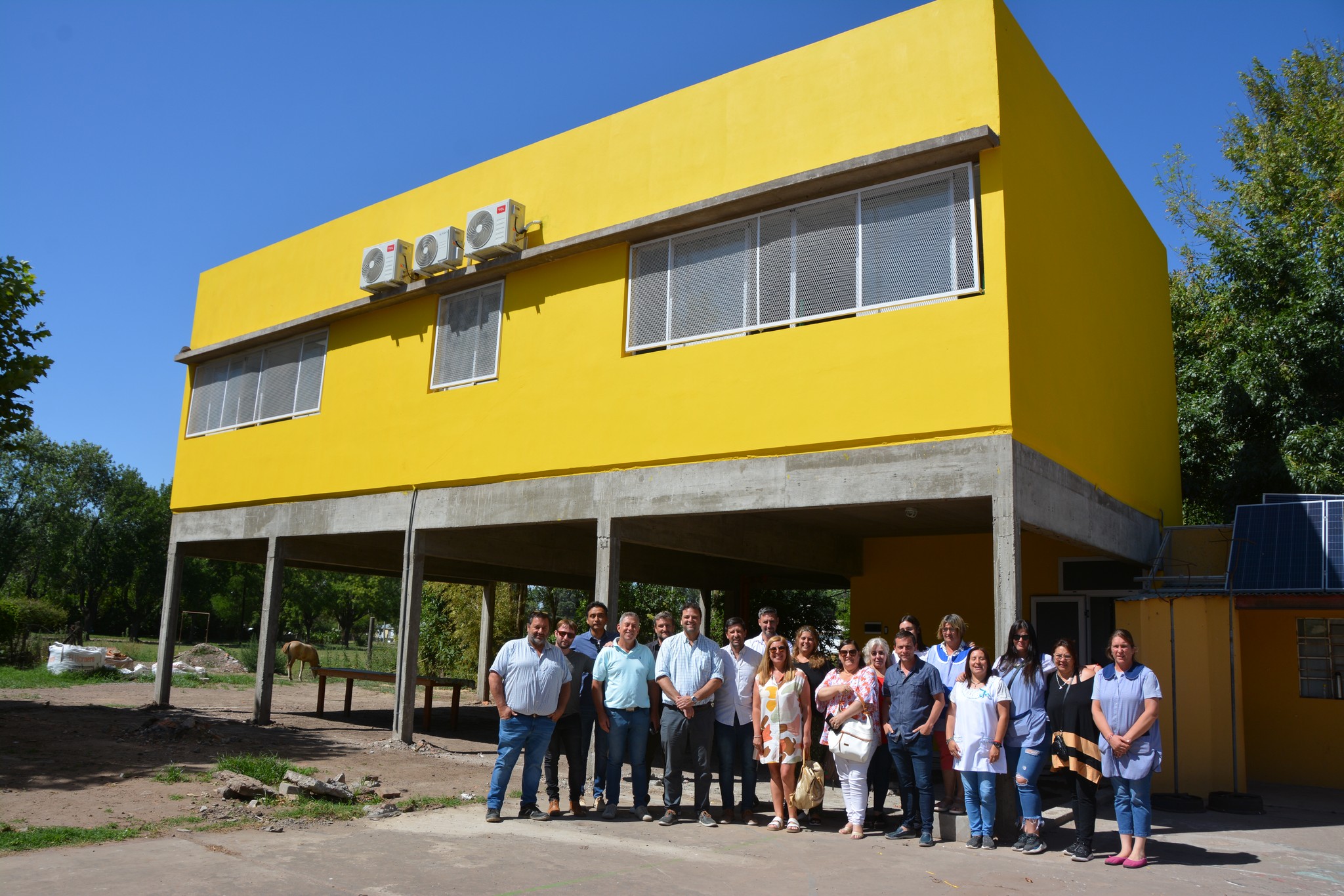 El municipio recibió la obra finalizada de la Residencia Estudiantil de Naón 