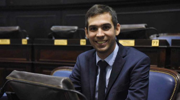 Valent&iacute;n Miranda destac&oacute; el aporte de Juntos  para garantizar los Fondos para los municipios en el Presupuesto 2023