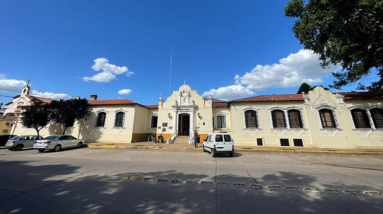 ​Por primera vez en 100 A&ntilde;os se llev&oacute; adelante la remodelaci&oacute;n del techo del Hospital