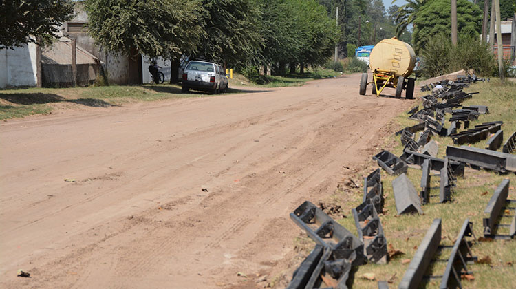 ​Comenz&oacute; la ejecuci&oacute;n de 25 cuadras de cord&oacute;n cuneta