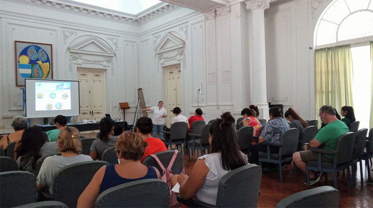 ​Comenzaron los cursos de manipulaci&oacute;n de alimentos