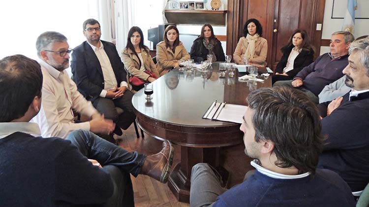 Barroso​ recibi&oacute; al ministro Villegas