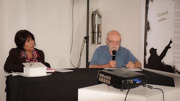 ​Se present&oacute; el libro &ldquo;Miel Tibia&rdquo;