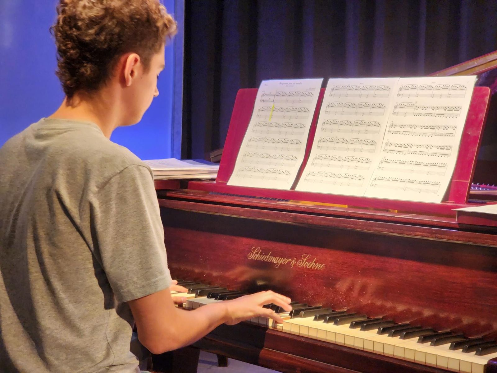 "Dennehy Casa de Té" prepara su tercera Temporada nocturna