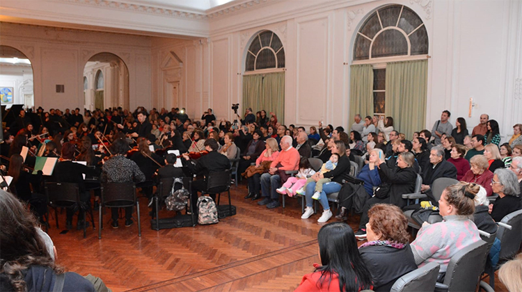 ​Multitudinario &ldquo;Mayo Sinf&oacute;nico&rdquo;