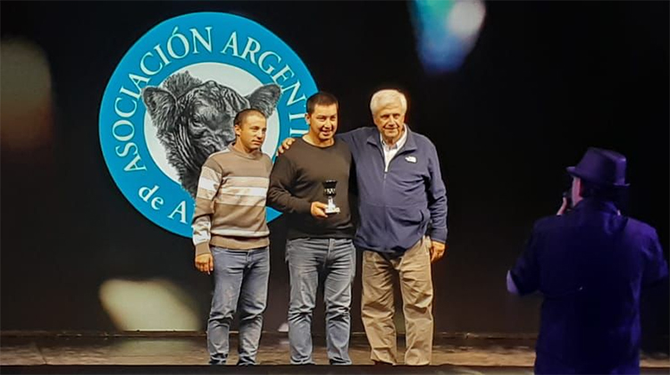 Caba&ntilde;a Nirihua tranqueras abiertas