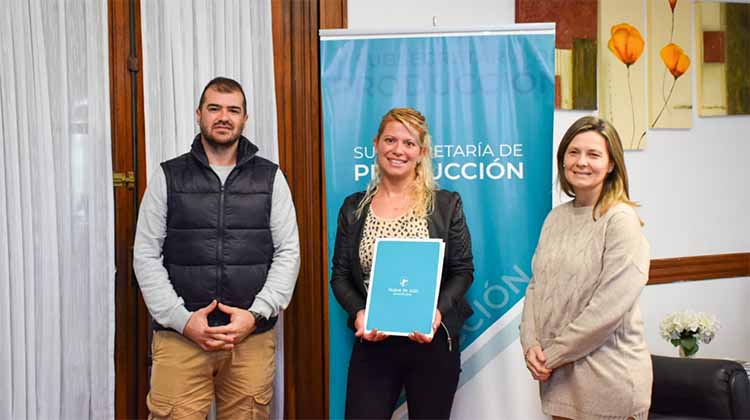 ​Entrega de microemprendimiento productivo