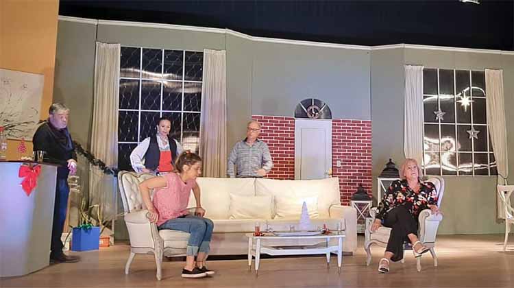 ​El Grupo de Teatro de C&aacute;ritas realiz&oacute; el Avant Premiere de &ldquo;Que Noche Buena&rdquo;