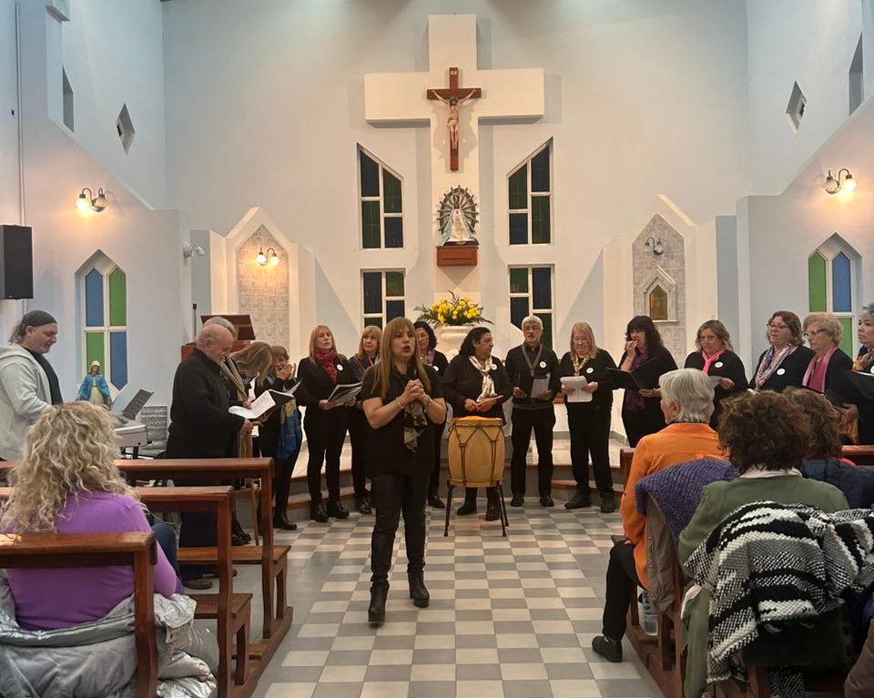 El coro polif&oacute;nico municipal se present&oacute; en Saladillo