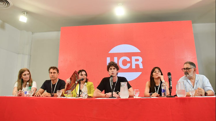 Declaraci&oacute;n de la Mesa Nacional de la Uni&oacute;n C&iacute;vica Radical