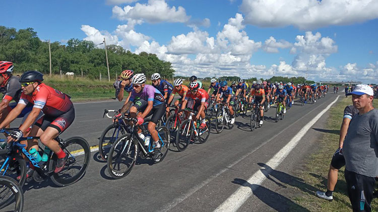Ciclismo Profesional en el Aut&oacute;dromo de 9 de Julio