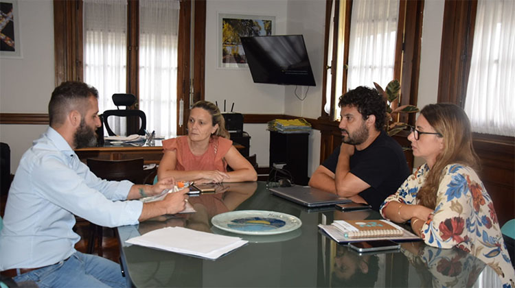 ​Gentile recibi&oacute; a autoridades de la Regi&oacute;n Sanitaria II