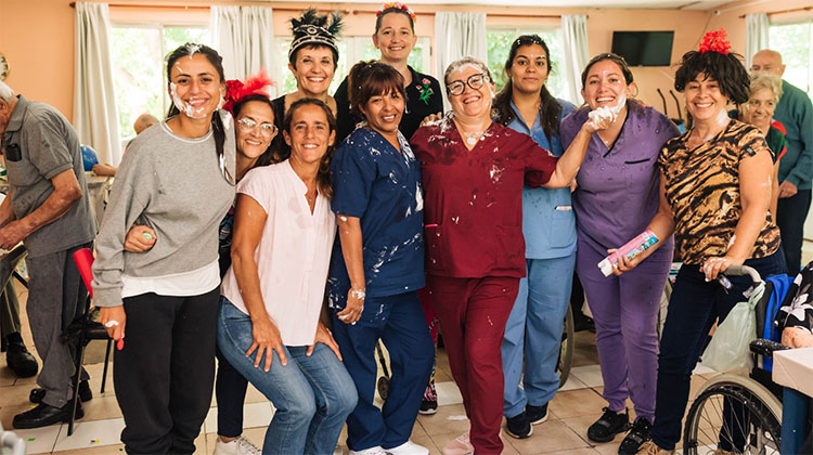 Carnaval en el Hogar de Ancianos