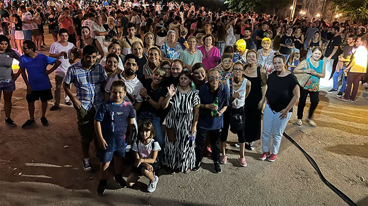 ​“Carnaval carioca” en French