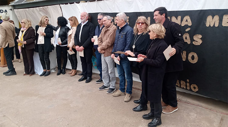 Na&oacute;n: Cincuentenario de la EES N&deg; 1