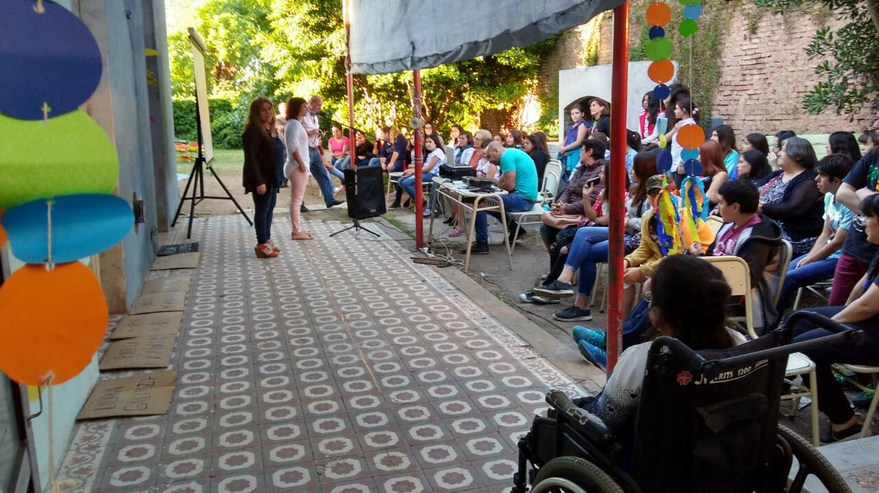 Encuentro de J&oacute;venes "Merienda Literaria"