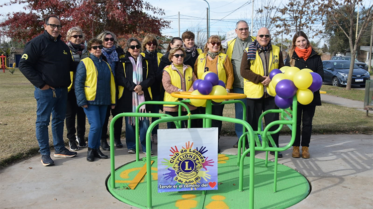 ​El club de Leones inaugur&oacute; su calesita integradora