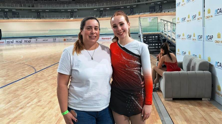 ​Alfonsina Legone es la n&uacute;mero tres del pa&iacute;s en Patinaje Art&iacute;stico